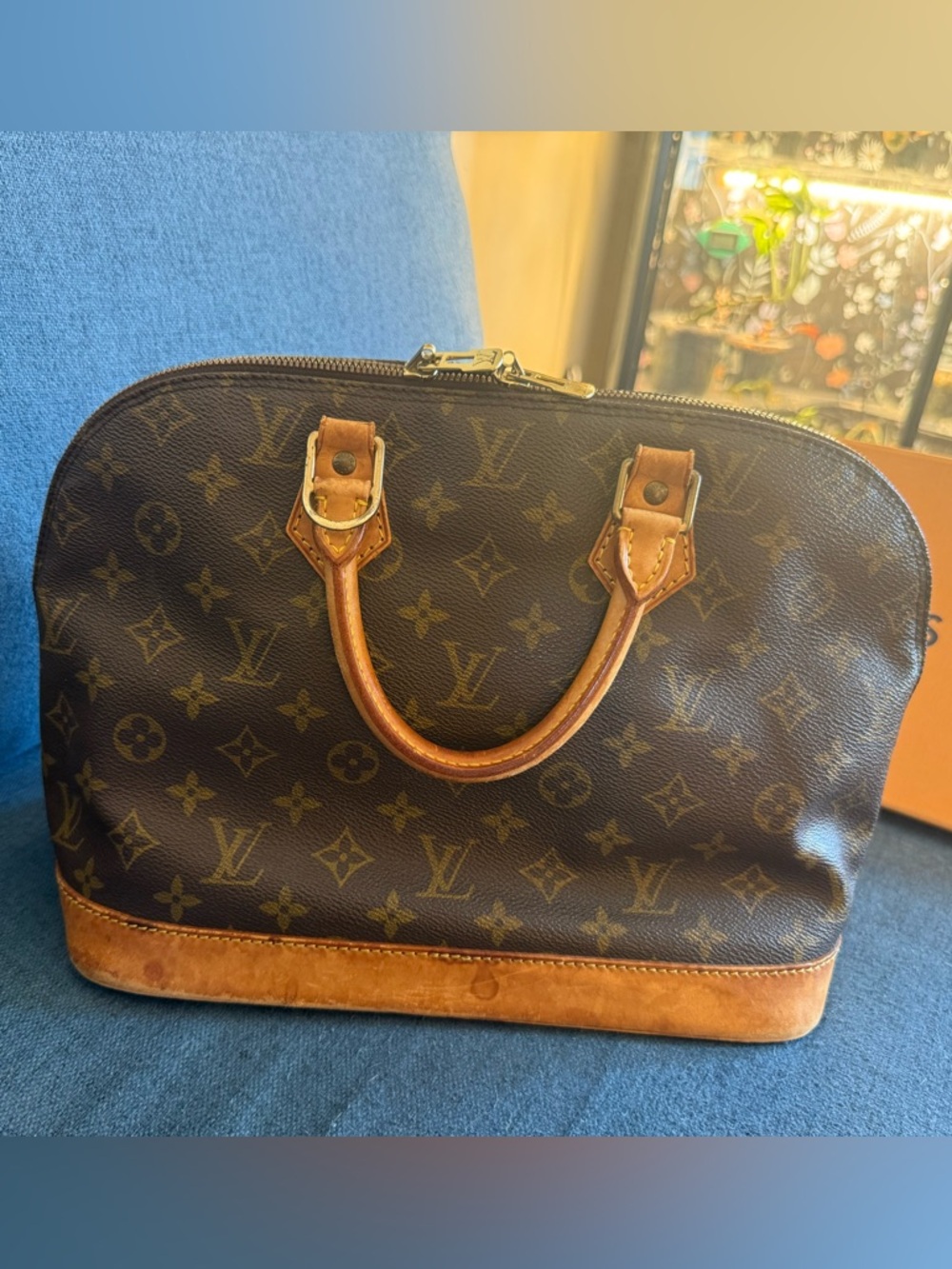 AUTHENTIC ALMA SATCHEL LOUIS VUITTON - Picture 2 of 7